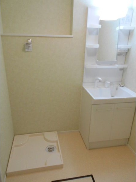 UNIR長田町(ウニール)