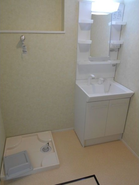 UNIR長田町(ウニール)の洗面所