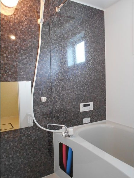 UNIR長田町(ウニール)の浴室