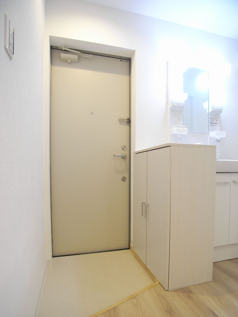 ル・コクリコの玄関