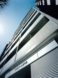 【外観】 | 鉄筋コンクリート造のがっしりしたマンションです。