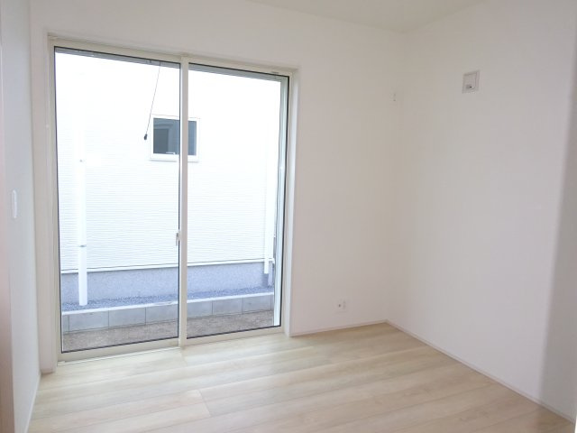 リナージュ前橋市六供町１丁目25-1期　1号棟の洋室|１階4.7帖　洋室です