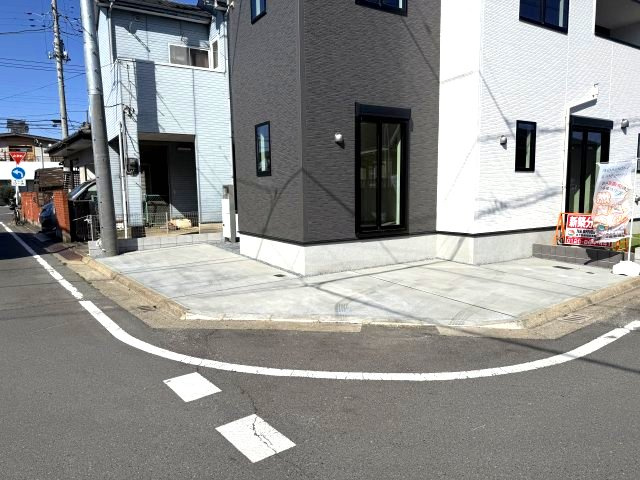 リナージュ前橋市六供町１丁目25-1期　1号棟の駐車場|駐車場は2台分ご用意しています。