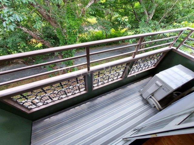 ファミール桜園 A棟のバルコニー