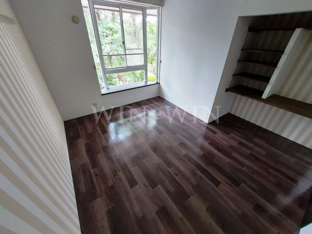 ファミール桜園 A棟の寝室