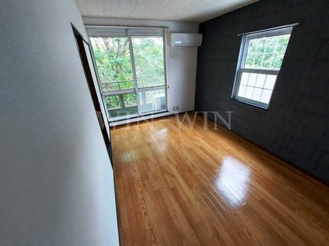 ファミール桜園 A棟の寝室