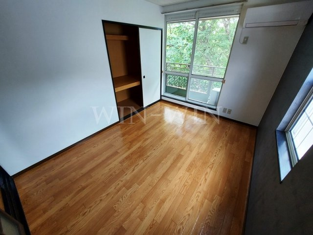 ファミール桜園 A棟の寝室