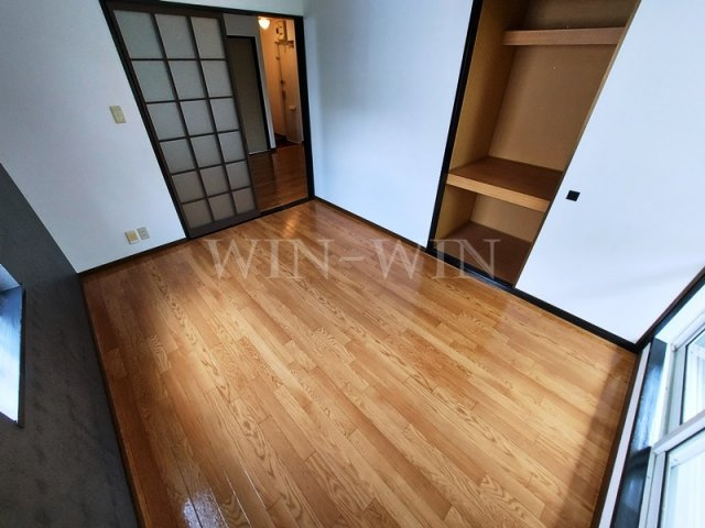 ファミール桜園 A棟の寝室