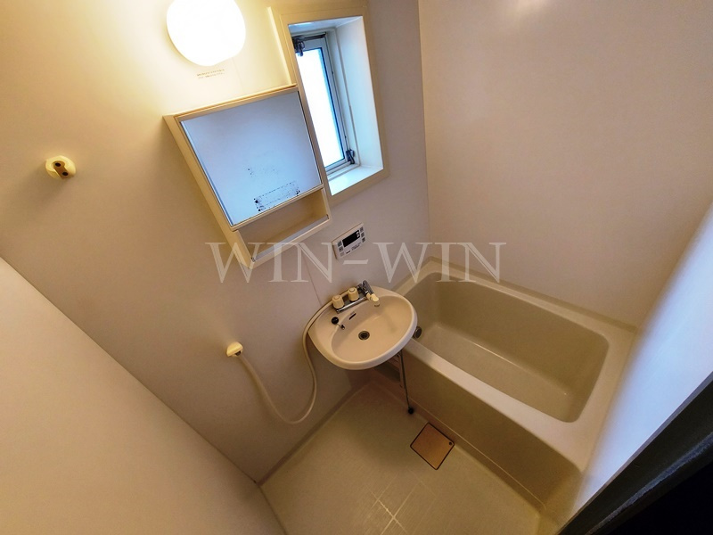 ファミール桜園 A棟の浴室