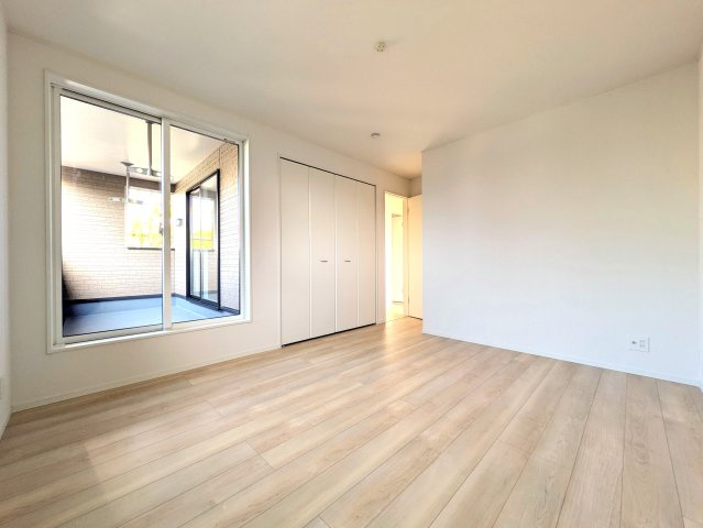 神戸市西区大沢1丁目新築戸建3号棟の洋室