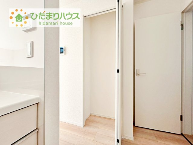 【収納】 | 結城市結城第40　新築戸建　1号棟 | スニーカーマニアも納得の天井まであるシューズボックス!(^^)!