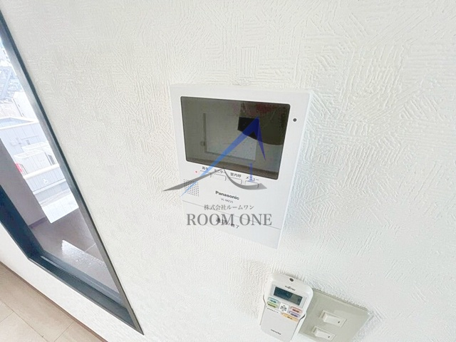 リレント日本橋のセキュリティ|モニター付きインターホンです。