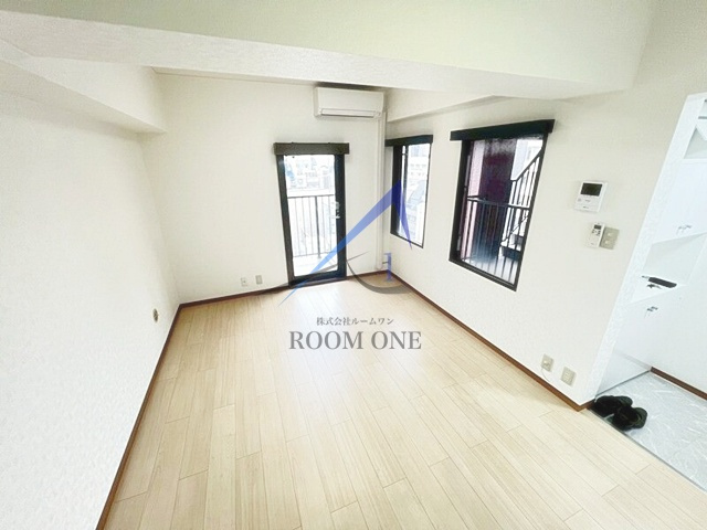 リレント日本橋の居間・リビング|洋室のお部屋です。