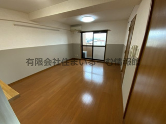 【居間・リビング】 | ロイヤルプレステージ本町 | 使いやすい居間です