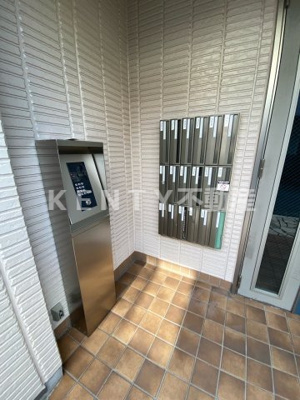 【ロビー】 | コムシェソワⅡ | ロビーです