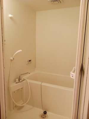 【浴室】 | バーシア名賀