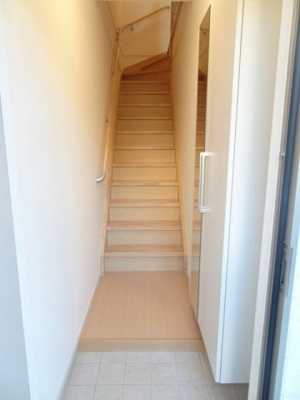 【玄関】 | カーサ　アルベロディピノＡ