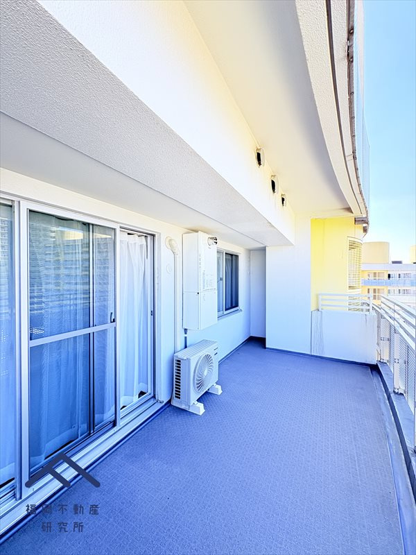 ネクサス香椎セントラルガーデンイースト2号棟のバルコニー