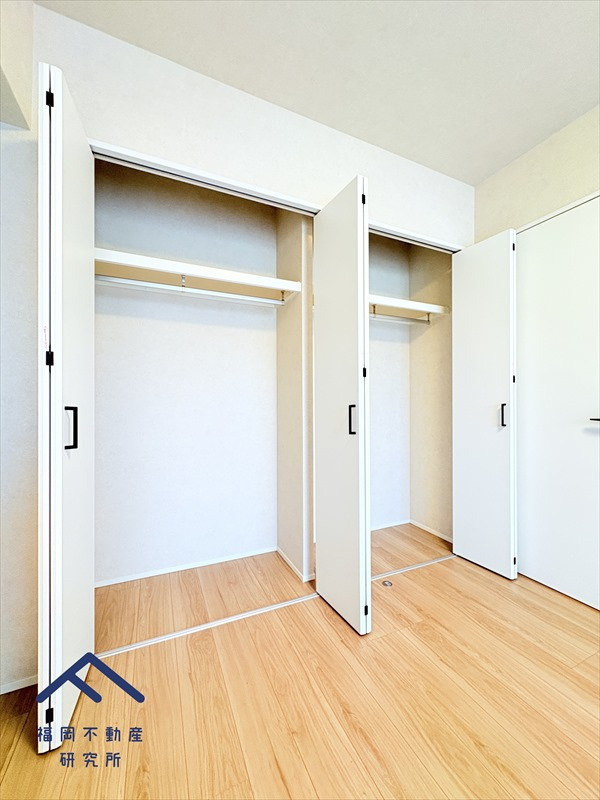 ネクサス香椎セントラルガーデンイースト2号棟の収納