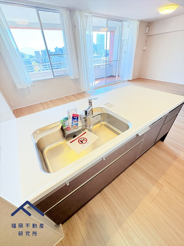 ネクサス香椎セントラルガーデンイースト2号棟のキッチン