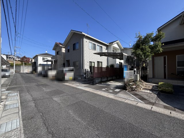  中古戸建　　　長楽寺１丁目の前面道路含む現地写真