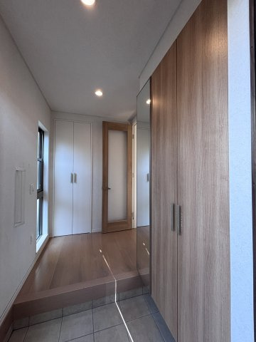  中古戸建　　　長楽寺１丁目の玄関