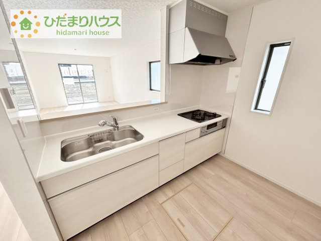 【キッチン】 | 結城市結城第40　新築戸建　2号棟 | 料理をしながらでも、ご家族との会話を楽しめる対面式キッチン♪