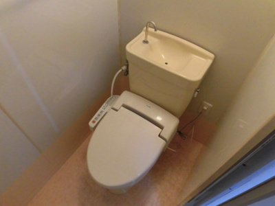 【トイレ】 | コーポフェニックス | 清潔感のあるきれいなトイレです