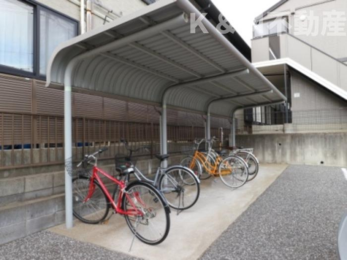 エクセルの駐車場|駐車スペースもあります