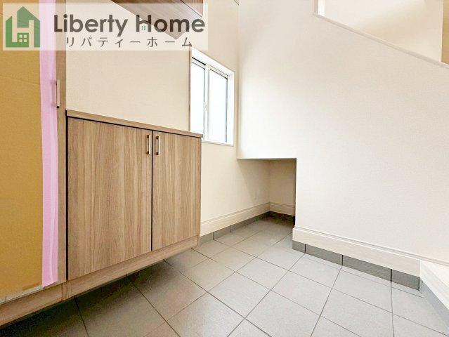 土浦市天川2丁目6期　新築戸建の玄関