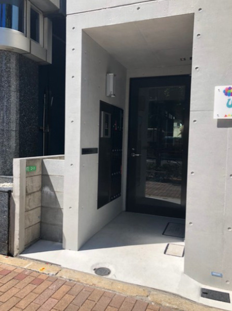 練馬区豊玉北３丁目の賃貸マンションのエントランス