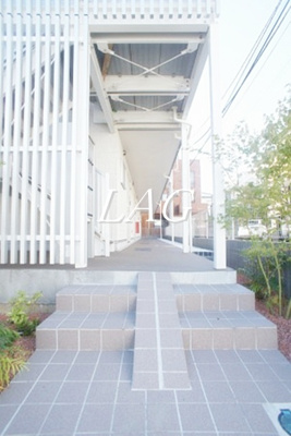 【エントランス】 | リブリ・コスモス ディー | エントランスです。