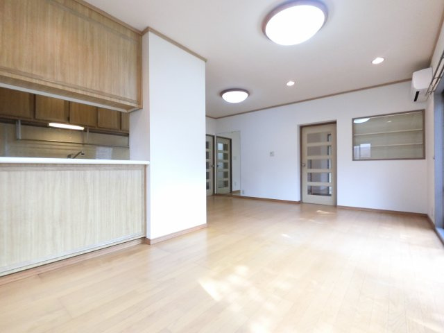 【居間・リビング】