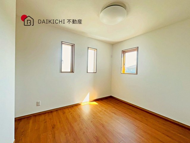 【洋室】 | 加須市久下第7期　ワイウッドコート　新築戸建　全10棟　1号棟