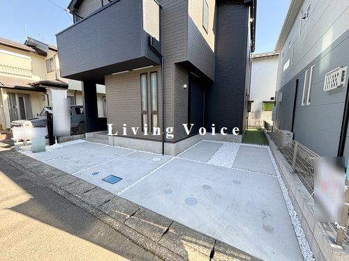 【居間・リビング】 | 【仲介手数料０円】厚木市下荻野2期　新築一戸建て | 厚木市下荻野2期　新築一戸建て