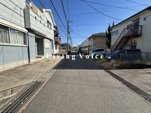 【居間・リビング】 | 【仲介手数料０円】厚木市下荻野2期　新築一戸建て | 厚木市下荻野2期　新築一戸建て