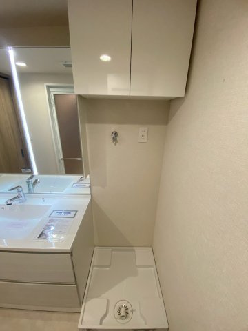 ファミール鳥飼のランドリースペース