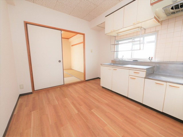 コーポ田中の居間・リビング