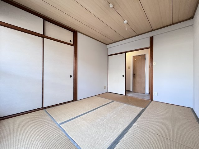 マンション花園の和室