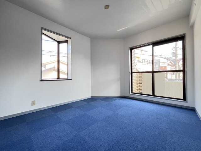 マンション花園の寝室