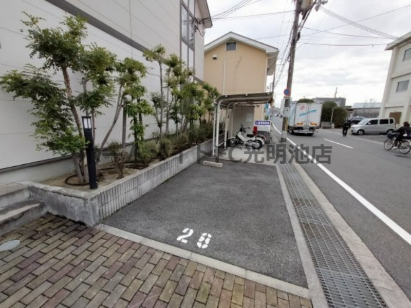 フジパレスフォーゲルⅢ番館の駐車場