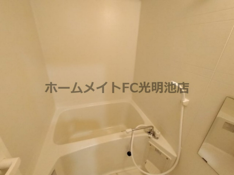 フジパレスフォーゲルⅢ番館の浴室