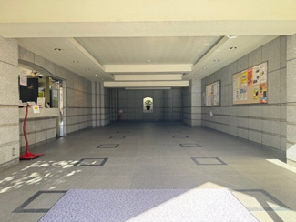 【エントランス】