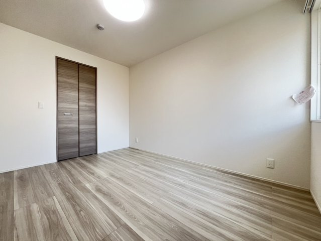 ラ　メゾン林崎の子供部屋