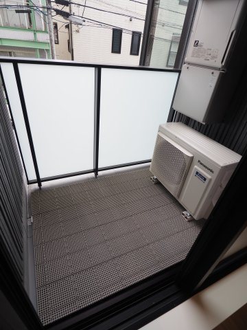 【バルコニー】 | グロリア要町 | バルコニー