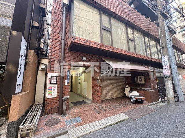 フェニックス東銀座のエントランス|毎日通るエントランスはこのようになっています