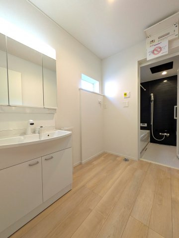 神戸市西区大沢1丁目新築戸建4号棟の洗面所