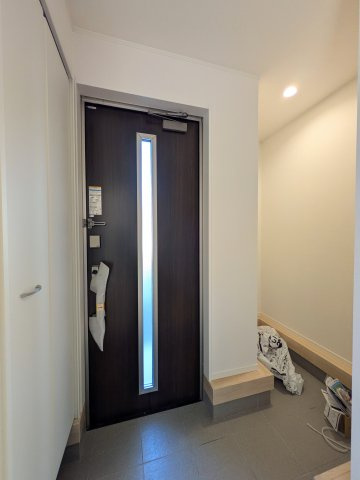 神戸市西区大沢1丁目新築戸建4号棟の玄関