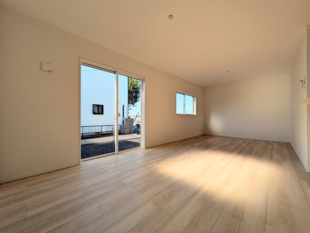 神戸市西区大沢1丁目新築戸建4号棟の居間・リビング