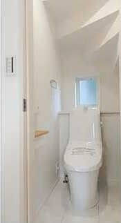 【トイレ】 | 廿日市市地御前2丁目（地御前駅徒歩4分！）【築後未入居】 | シンプルなデザインはお掃除やしやすく衛生的。温水洗浄便座付き　トイレ×２